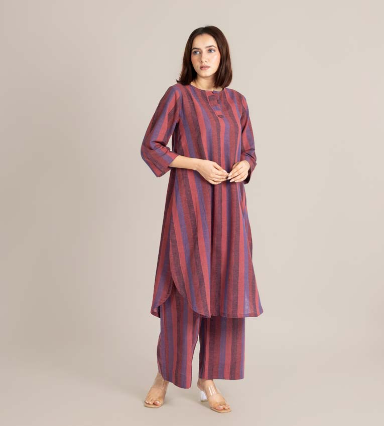Handwoven Line